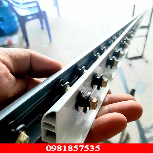 BÁO GIÁ LƯỚI AN TOÀN BAN CÔNG VIỆT ANH TỪ 120K/1M2 21 thanh nhôm lưới an toàn 2